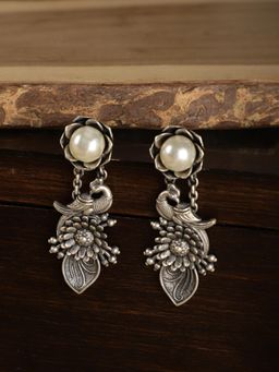 Spring Soul - Silver White Pearl Drop Earrings