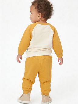 max - Boys Yellow Winnie The Pooh Co-Ord Set