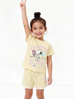 max - Girls Yellow Peanuts Printed Shorts Set