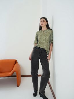 FABLE STREET - Floral Round Neck Top - Green