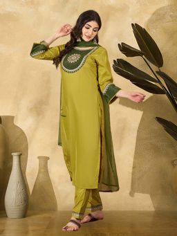 KVS FAB - Women Crepe Green Embroidered Kurta with Pant and Dupatta