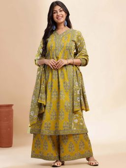 Vbuyz - Women Cotton Yellow Floral Kurta with Palazzo and Dupatta
