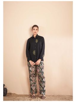 KAFTANIZE - Women Black Embroidered Co-Ord (Set of 2)