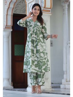 KAFTANIZE - Women Green Floral Co-Ord (Set of 2)