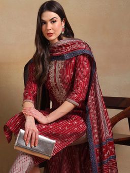 Vaamsi - Women Maroon Floral Kurta with Pant and Dupatta (Set of 3)