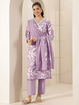 Extra love by Libas - Lavender Floral Printed Kurta with Pant and Dupatta