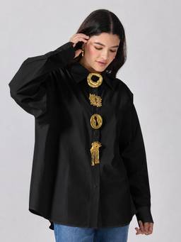 SHOWOFFFF - Women’S Black Shirt with Brooch