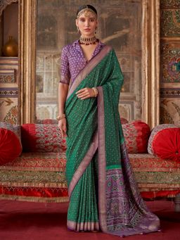 Akhilam - Green Women's Silk Blend Printed Saree with Unstitched Blouse