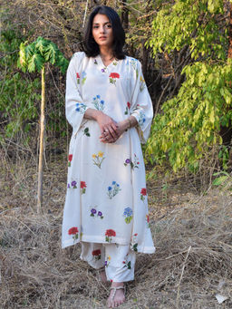 Oodeypore - Rivea Cream Co-Ord (Set of 2)