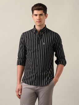 U.S. POLO ASSN. - Men's Black Vertical Striped Oxford Shirt