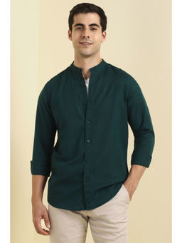 Allen Solly - Men Green Solid Full Sleeves Casual Shirt