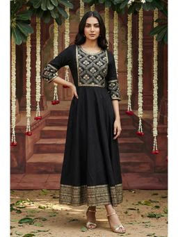 W - Black Solid Dress