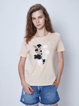 Cover Story - Peach Printed Regular T-Shirt