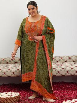 Extra love by Libas - Green Printed Silk Blend Straight Kurta Sets for Women