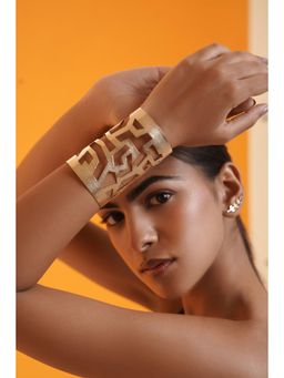Royal Pitarah - Gold Statement Cuff