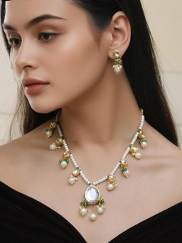 Silvermerc Designs - Kundan Pearl Jewellery Set