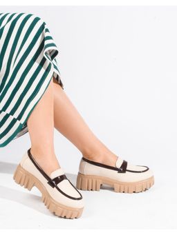 SHUZ TOUCH - Cream Casual Loafers