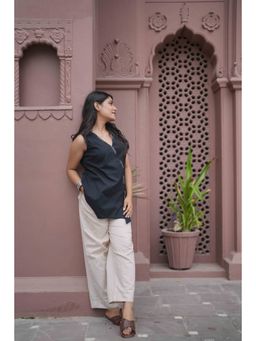 Do Dhaage - Black Solid/Plain Top & Pant
