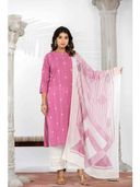 Pink color option, Currently selected