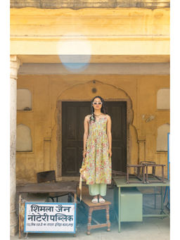 Anuvas - Multicolor Blossom Kurta