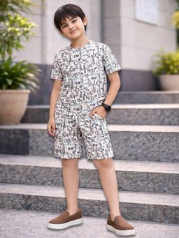 Kuchipoo - Boys Typography Printed Half Sleeves T-Shirt and Shorts Set (Nsut-219)