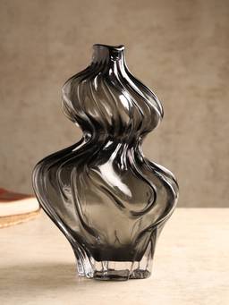 De Maison Decor - Sway Black Glass Vase