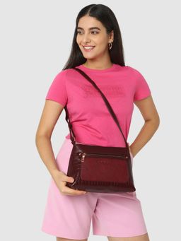 Caprese - Gigi Sling Bag Bordeaux