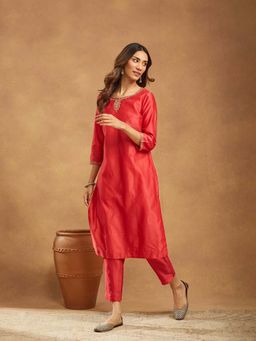 Fabindia - Coral Embroidered Regular Kurta and Pant