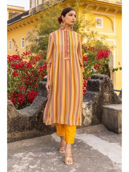 Sandhya Shah - Yellow Ode Kurta with Pant (Set of 2)