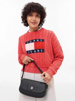 Tommy Hilfiger - Solid Black Polyurethane Baguette Bag