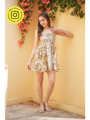 Beige color option, Currently selected