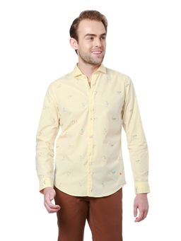 Simon Carter - Yellow Shirt