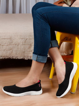 Carlton London - Textured Knit Comfort Sneakers Black