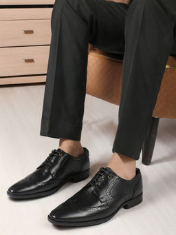 Carlton London - Leather Lace-Up Brogues Black