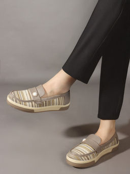 Carlton London - Textured Stripe Pearl Detail Loafers Beige