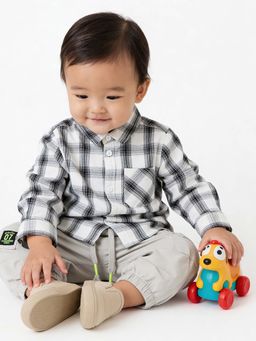 max - White Checks Regular Shirt