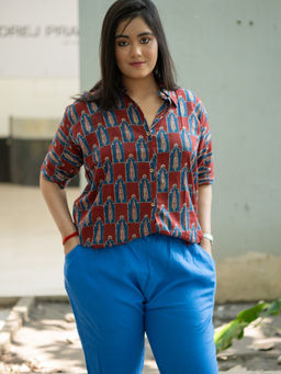 Uttariya - Women Maroon Printed Shirt