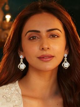 Accessher - White Brass Women Pearl Earrings