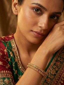 Niscka - Gold Alloy Women Statement Bangles