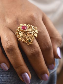 Peach Tassels - Gold Mixed Metal Women Statement Ring