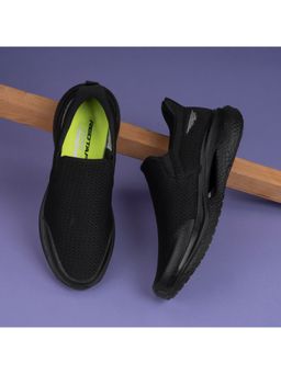 Red Tape - Men Textured Black Walking Shoes