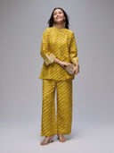 Mustard color option, Currently selected