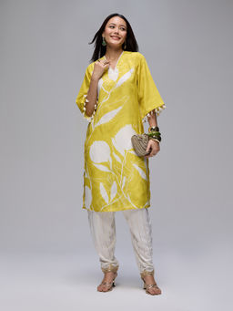 Gajra Gang - Yellow Crepe Floral Print Tassel Embellished Kurta La Dolce Vita