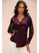 Maroon color option, Currently selected