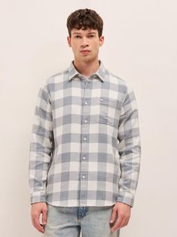 The Bear House - Mens Blue Herringbone Design Regular Fit Casual Shirt