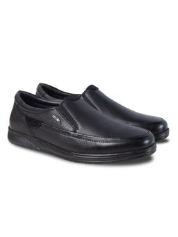 WOODLAND - Men Black Formal Loafers