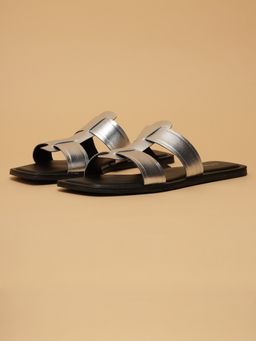 ERIDANI - Women Rey Silver Interlock Flats