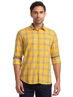 Parx - Slim Fit Checks Medium Yellow Casual Shirt
