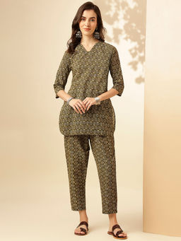 Shaily - Women's Mehndi Green Printed Cotton Blend Casual Co-Ord (Set of 2)