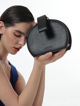 Haute Sauce - Black The Soiree Hand Bag